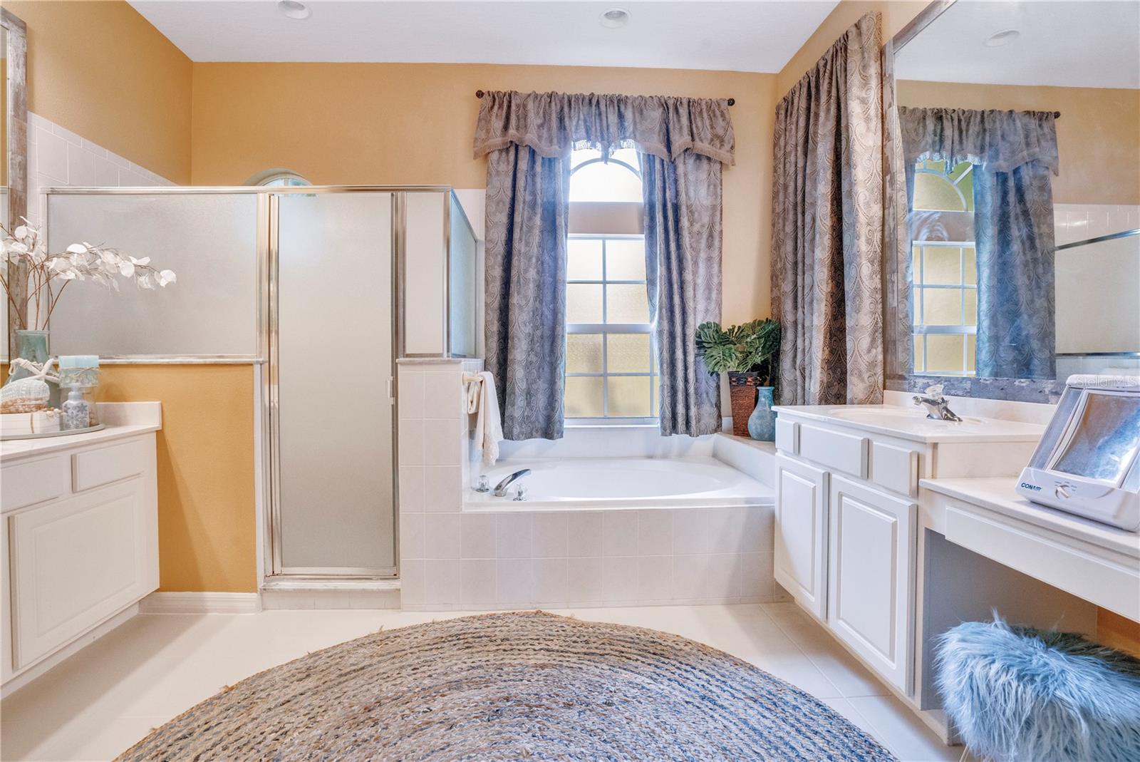 Image 33 of 59 For 3637 Peninsula Circle