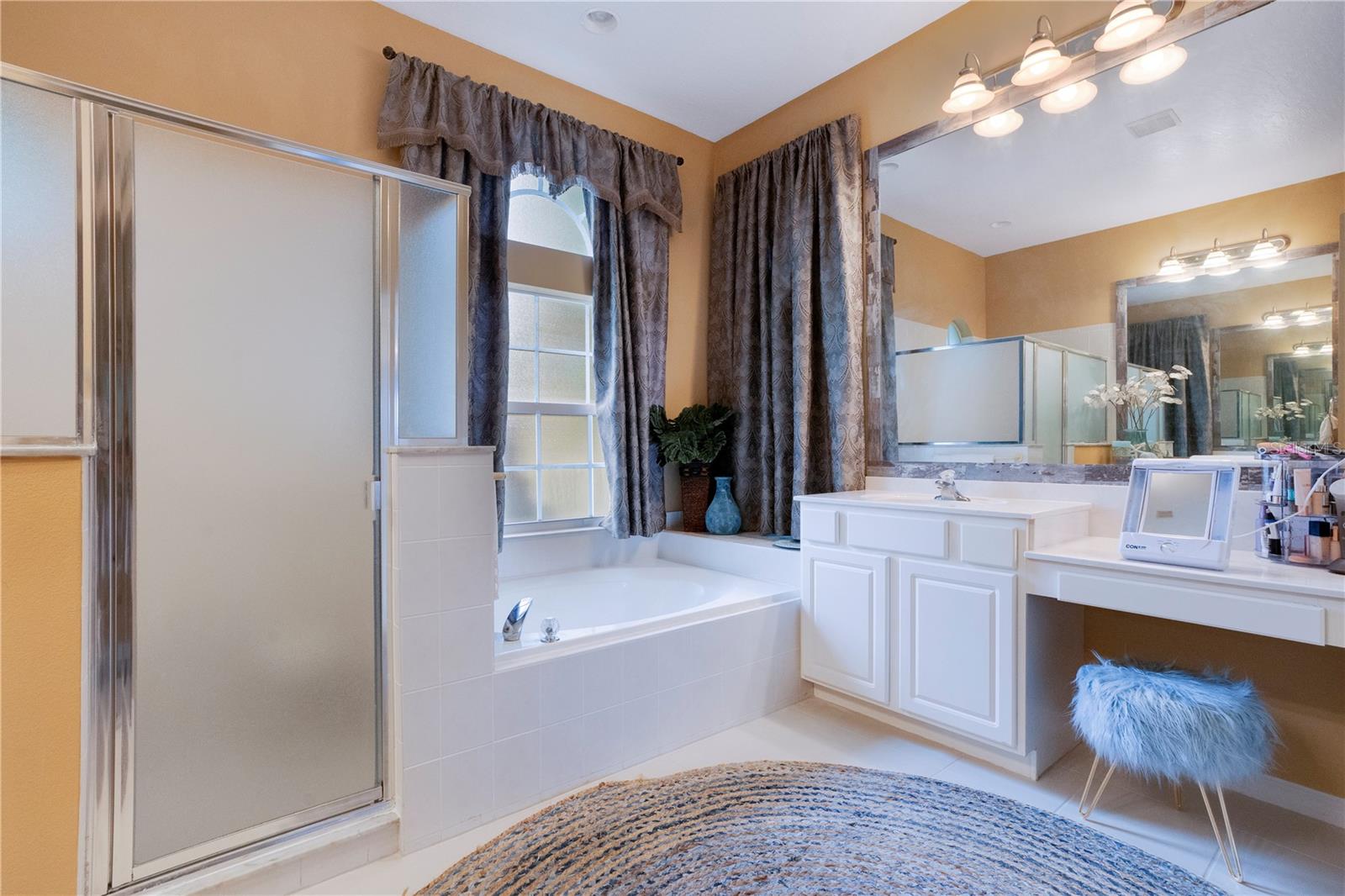 Image 35 of 59 For 3637 Peninsula Circle