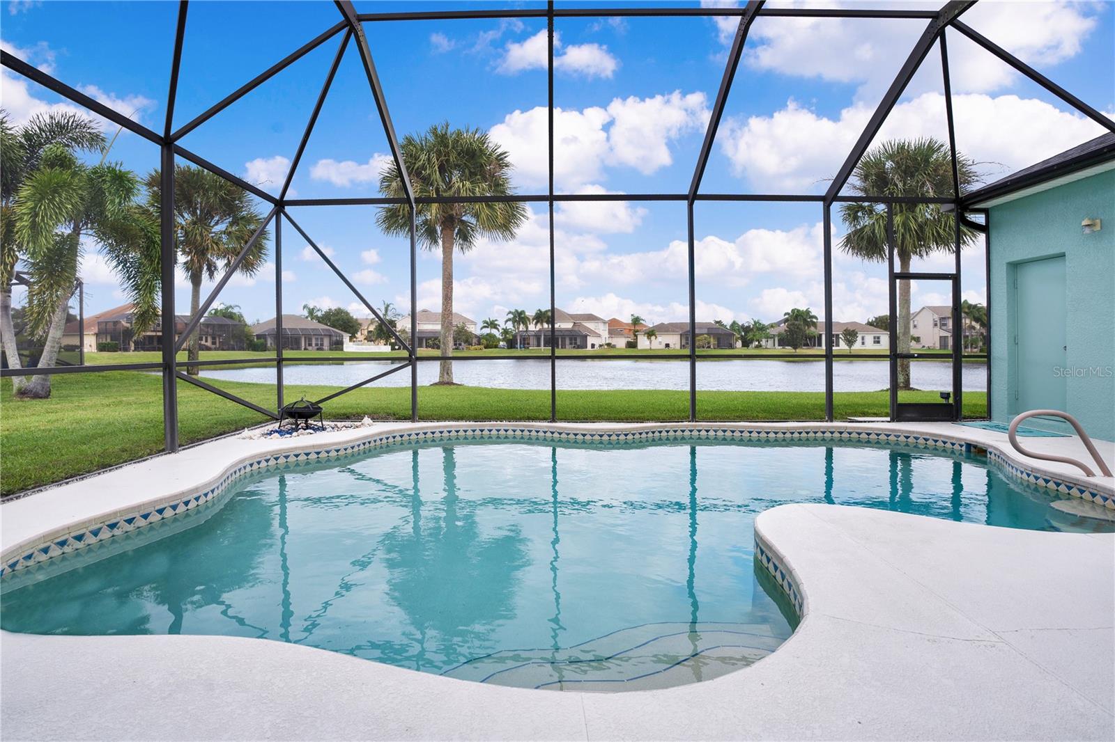 Image 38 of 59 For 3637 Peninsula Circle