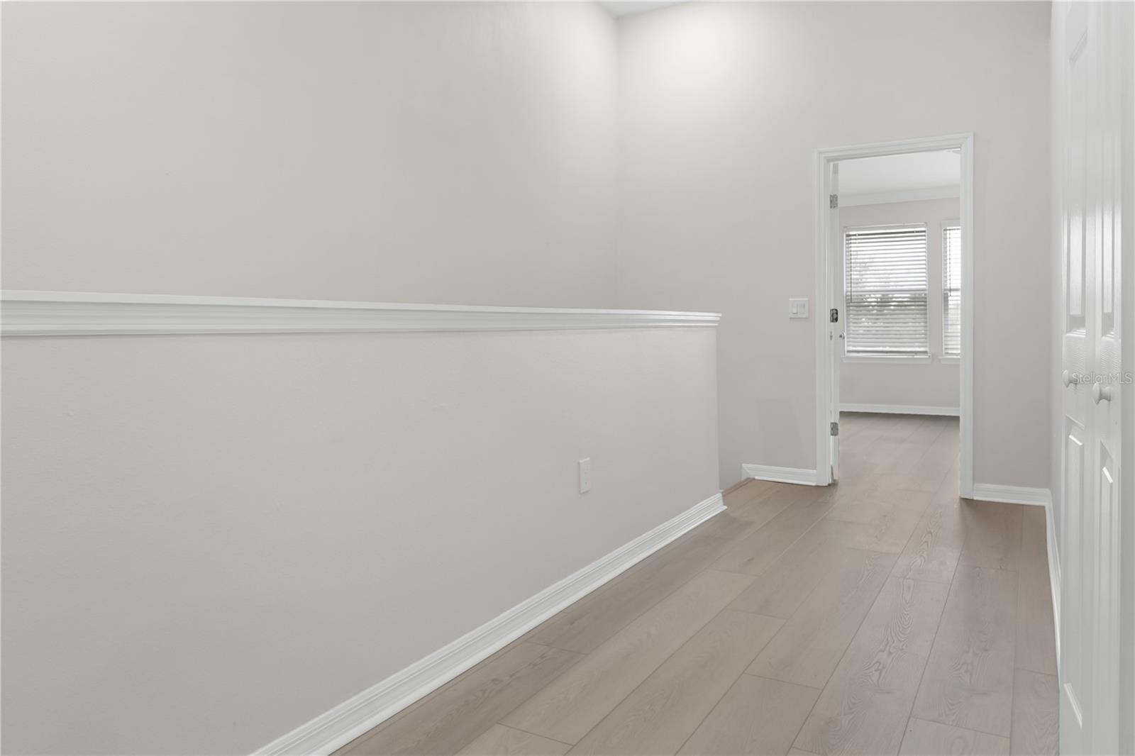 Image 12 of 31 For 3869 Plainview Drive