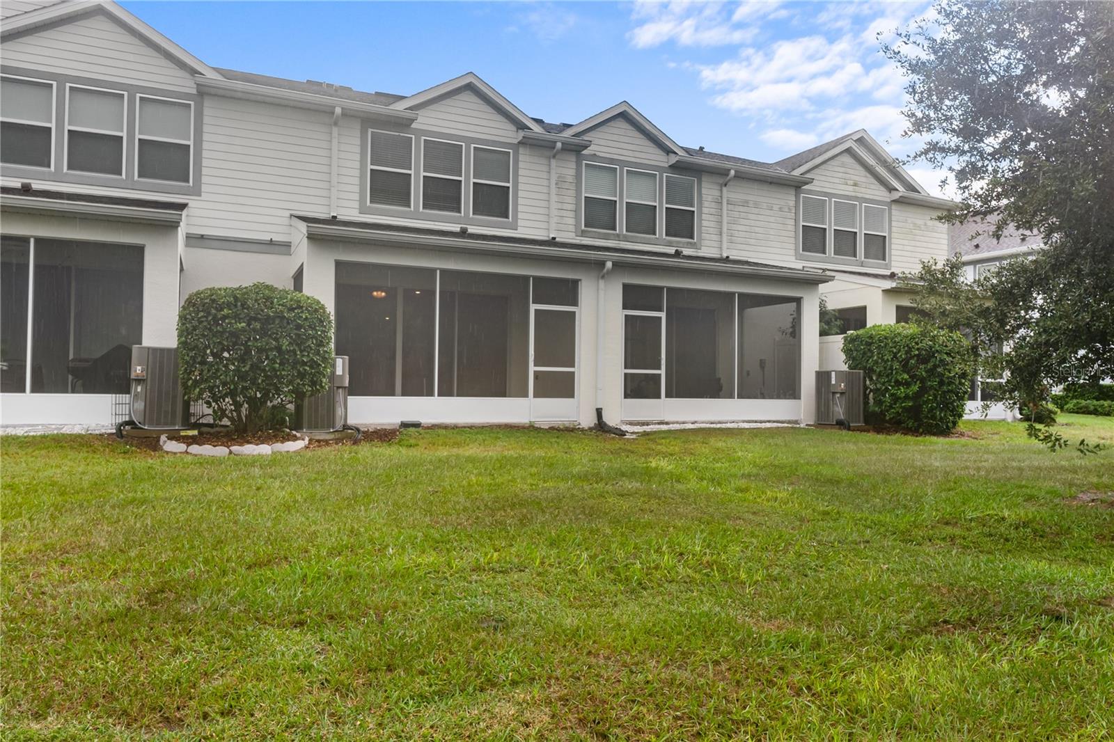 Image 27 of 31 For 3869 Plainview Drive