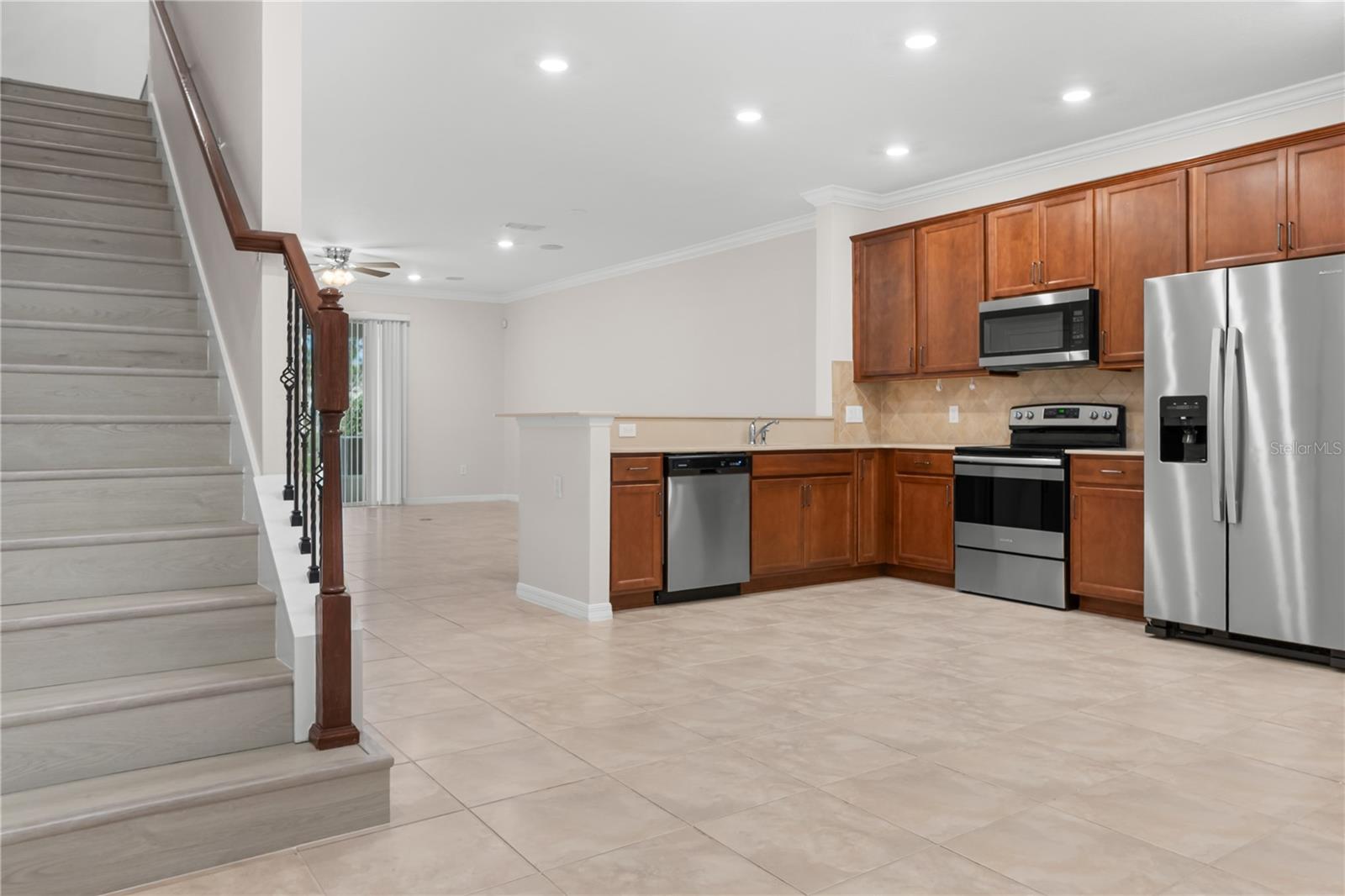 Image 3 of 31 For 3869 Plainview Drive