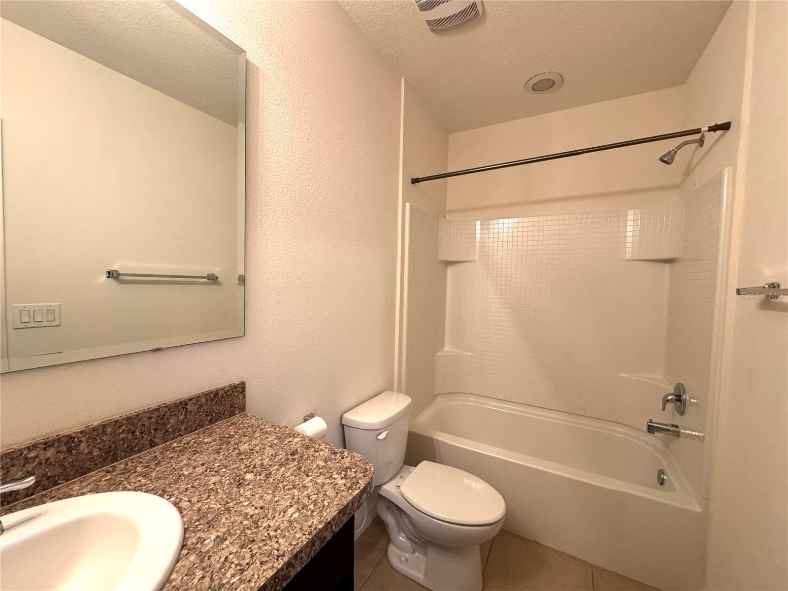 Image 17 of 22 For 3617 Seneca Club Loop 7-102