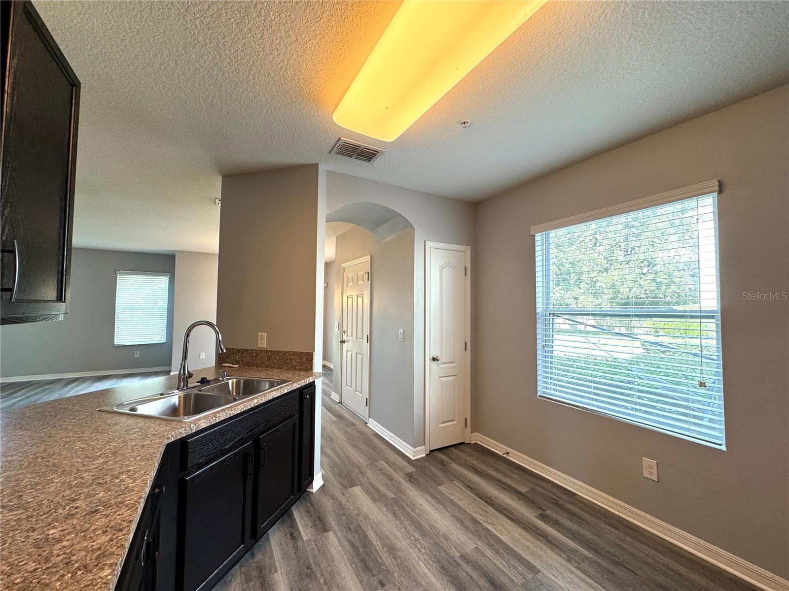 Image 7 of 22 For 3617 Seneca Club Loop 7-102