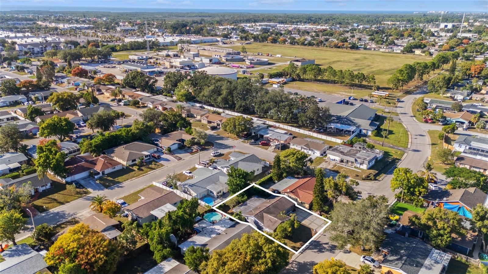 Image 20 of 21 For 9425 Palm Avenue