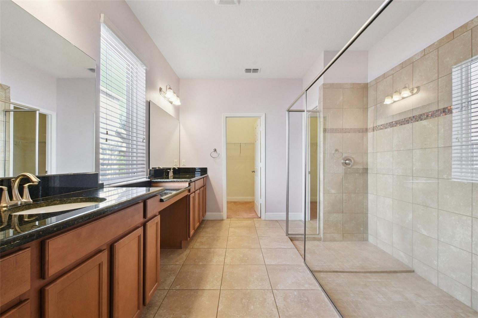 Image 20 of 45 For 4940 Palmetto Park Drive