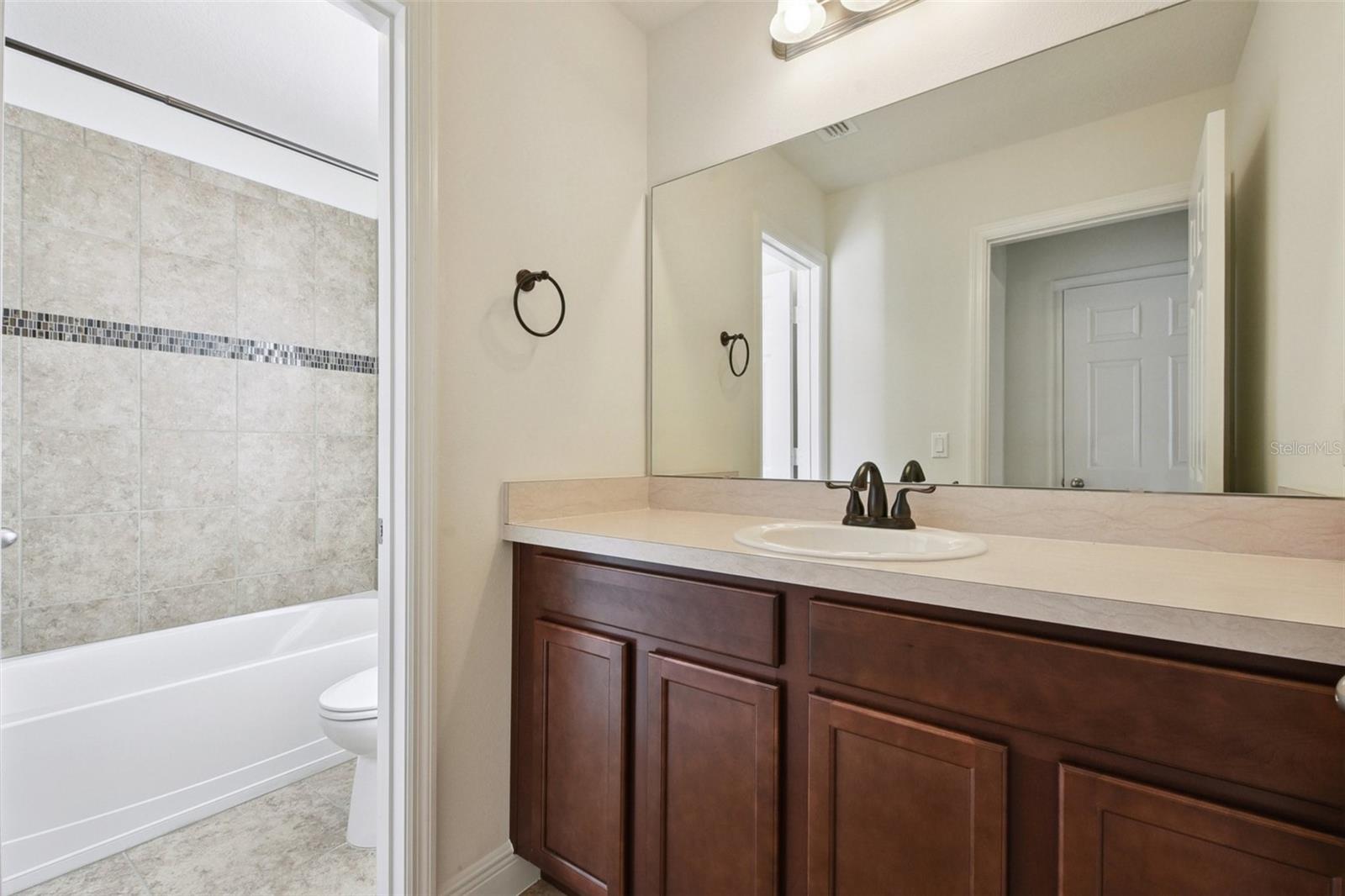 Image 27 of 45 For 4940 Palmetto Park Drive