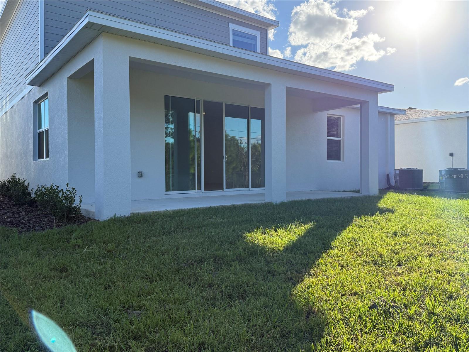 Image 29 of 29 For 2263 Rider Rain Lane