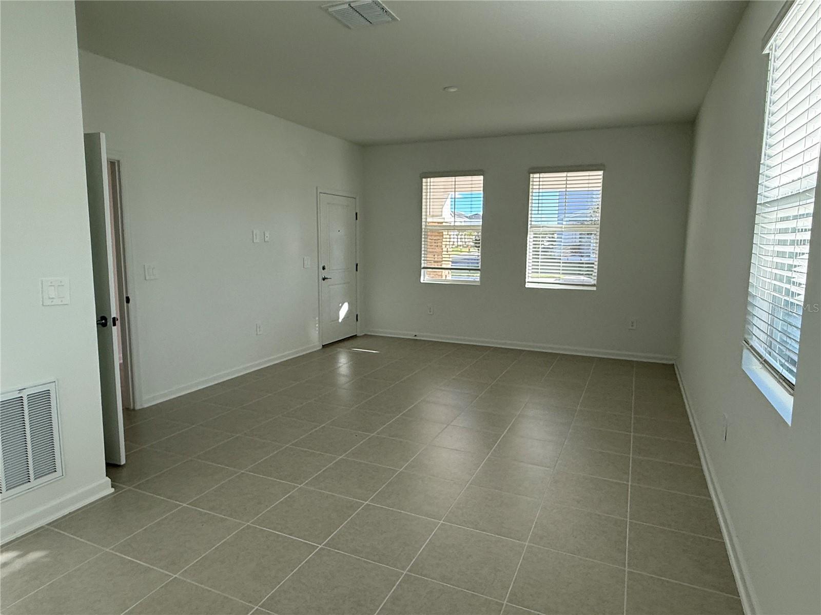 Image 8 of 29 For 2263 Rider Rain Lane