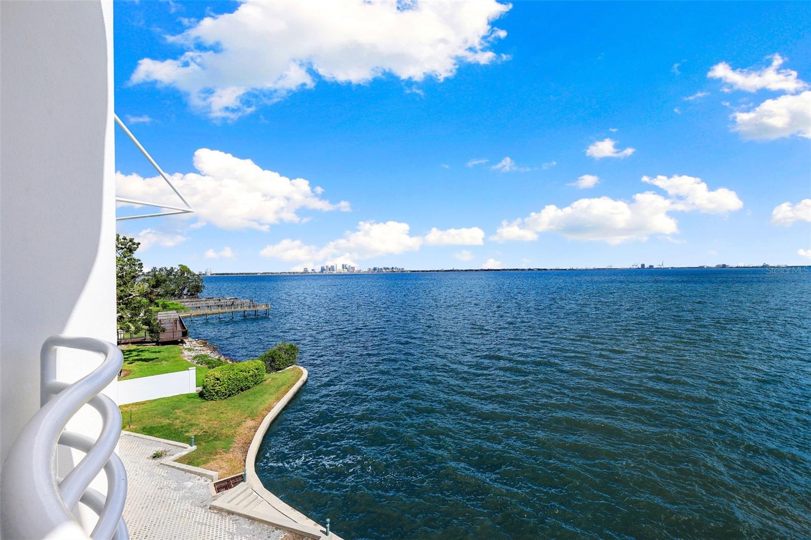 Image 24 of 40 For 4950 Bayshore Boulevard 23