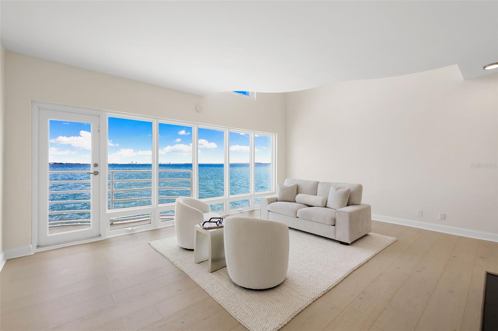 Image 4 of 40 For 4950 Bayshore Boulevard 23