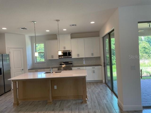 Image 4 of 31 For 7501 Wing Span Way