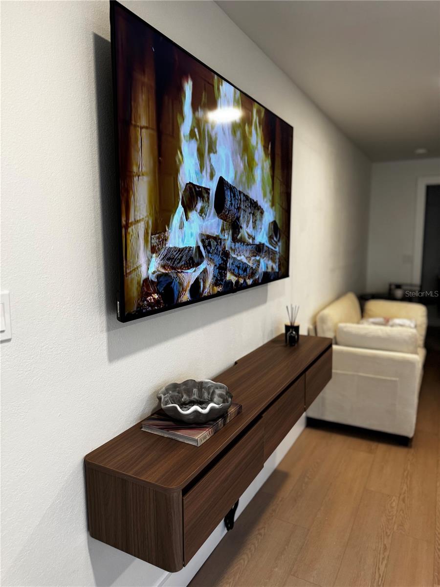 Image 16 of 41 For 43420 Highway 27  414