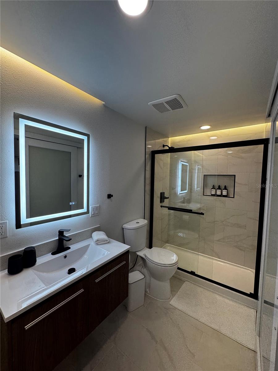 Image 20 of 41 For 43420 Highway 27  414