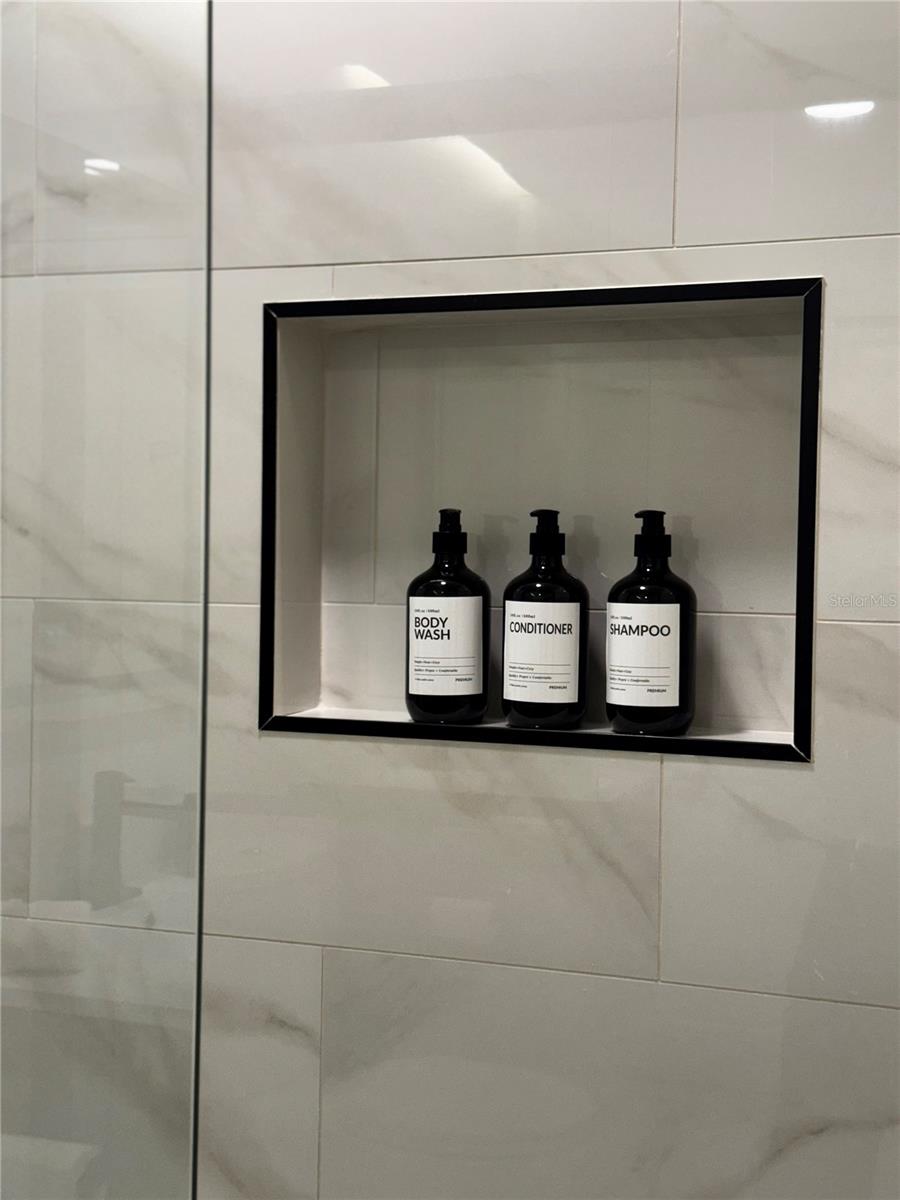 Image 21 of 41 For 43420 Highway 27  414