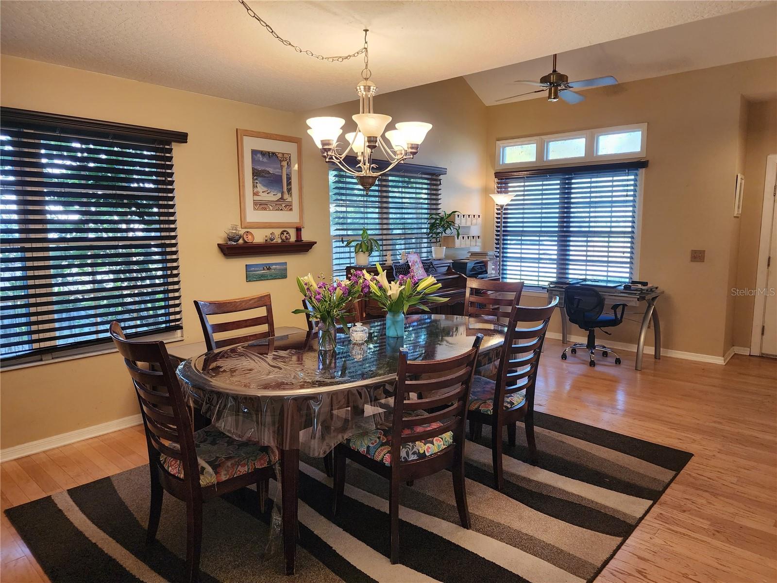 Image 7 of 18 For 11462 Commercial Street