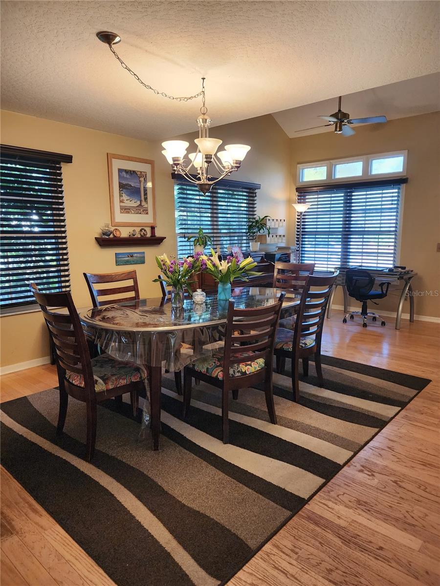 Image 9 of 18 For 11462 Commercial Street