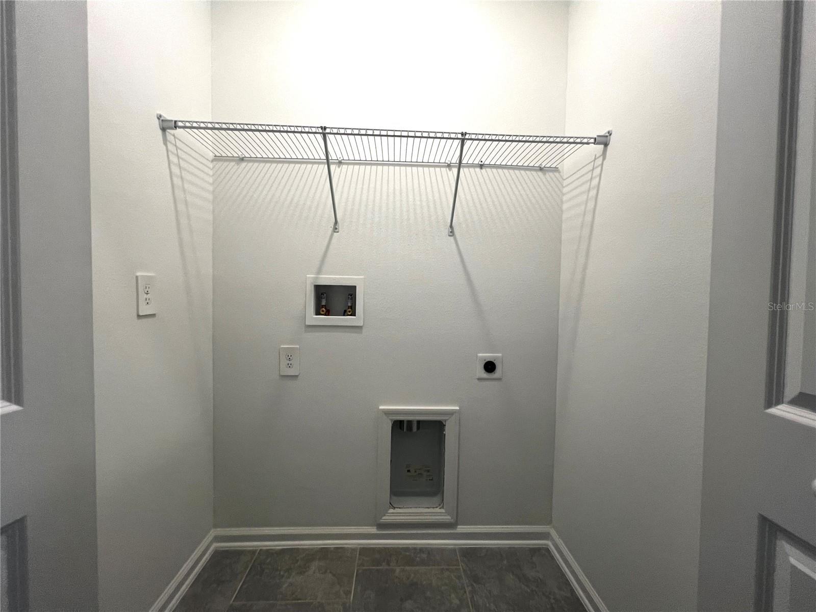 Image 13 of 23 For 3114 Laurent Loop