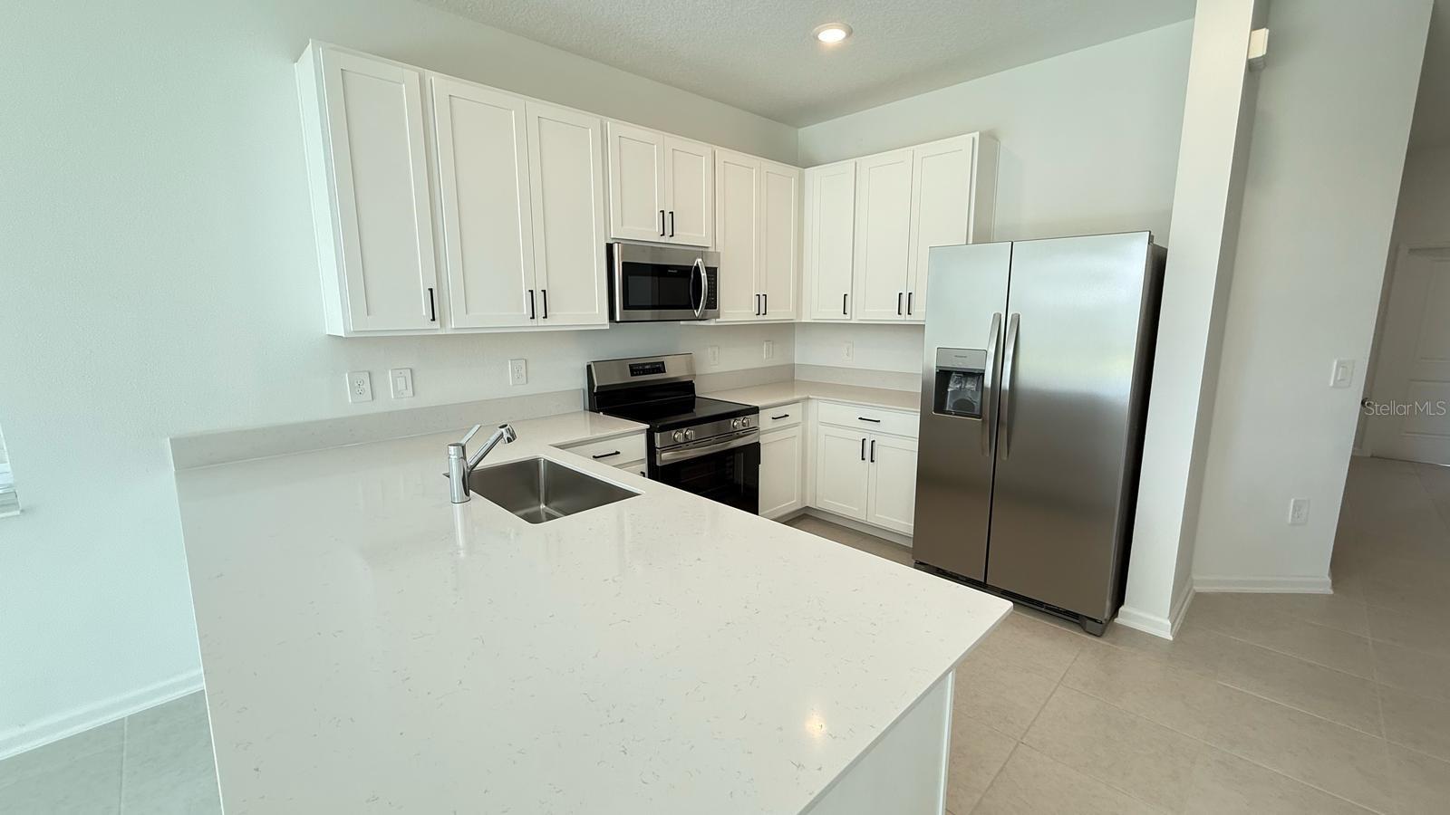 Image 5 of 23 For 3114 Laurent Loop