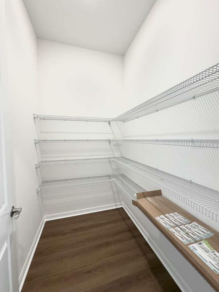 Image 17 of 43 For 214 Woodfall Lane