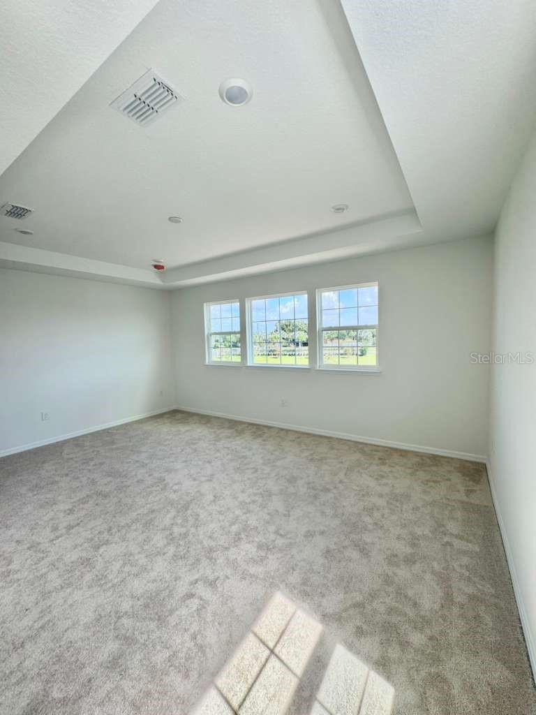 Image 22 of 43 For 214 Woodfall Lane