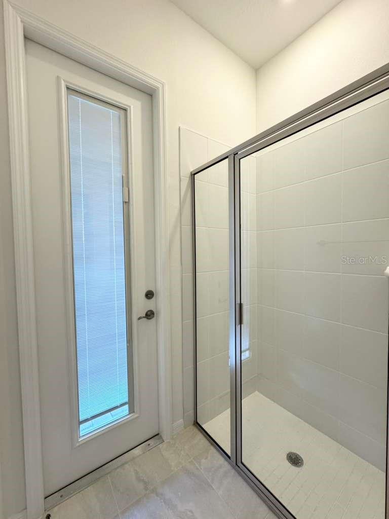 Image 35 of 43 For 214 Woodfall Lane