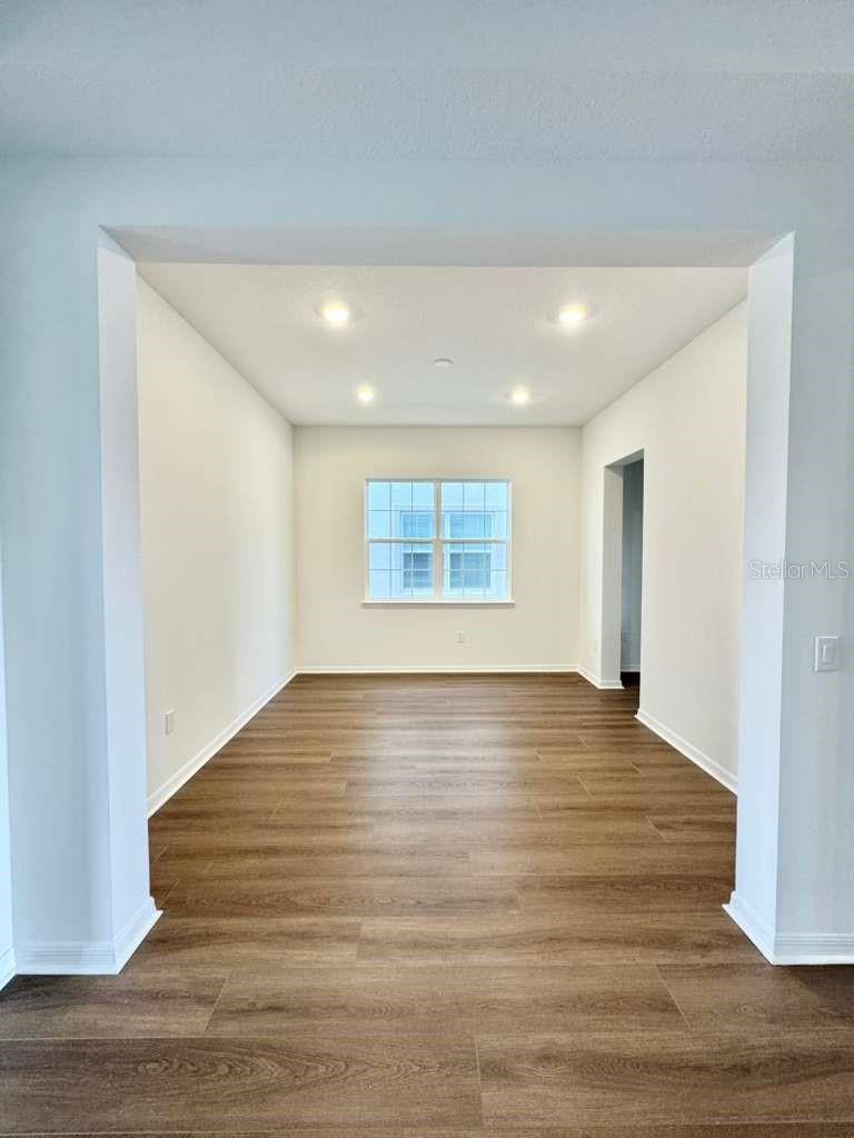 Image 5 of 43 For 214 Woodfall Lane