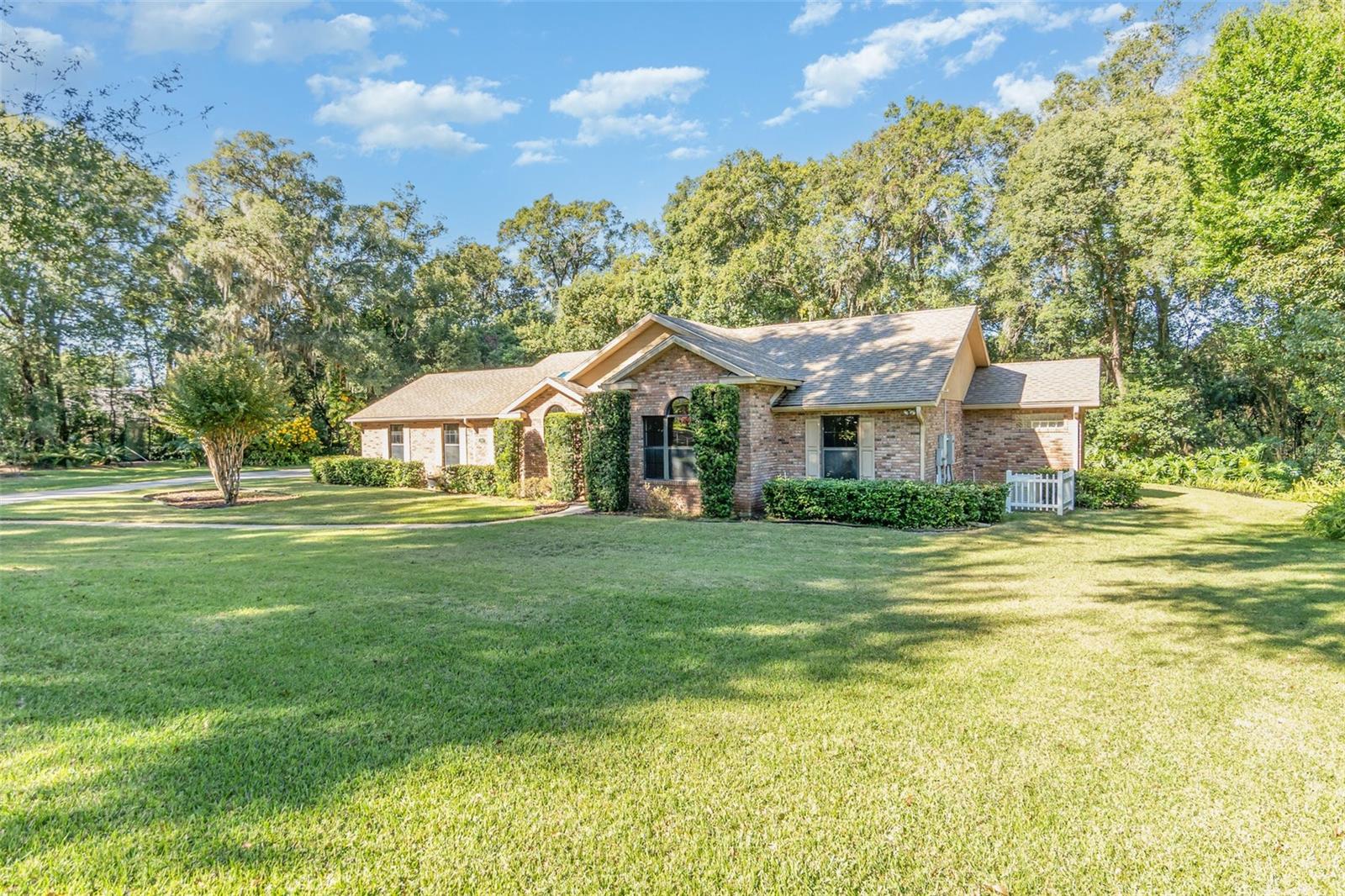 Image 3 of 23 For 1554 Silver Hammock