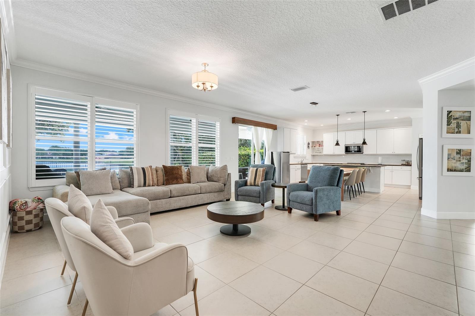 Image 19 of 53 For 11859 Thatcher Avenue