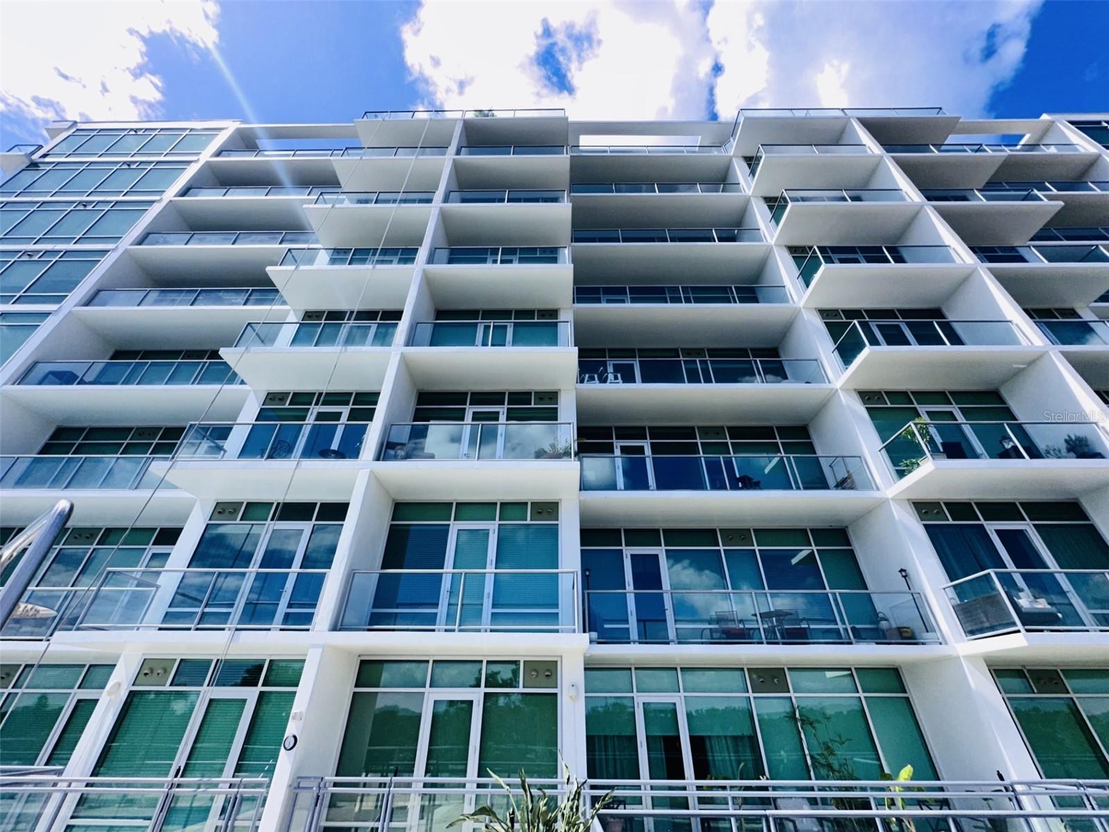 Image 3 of 26 For 101 Eola Drive 1202