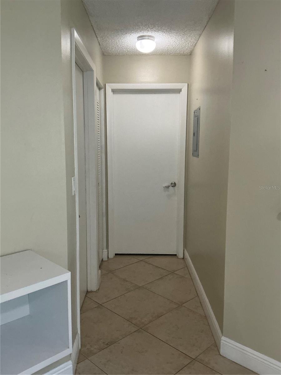 Image 10 of 48 For 715 Sugar Bay Way  107