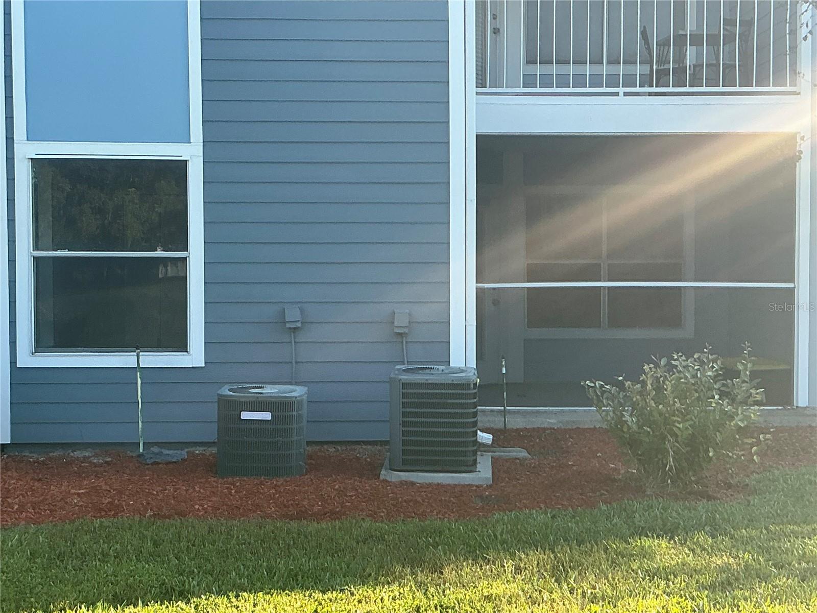 Image 18 of 48 For 715 Sugar Bay Way  107