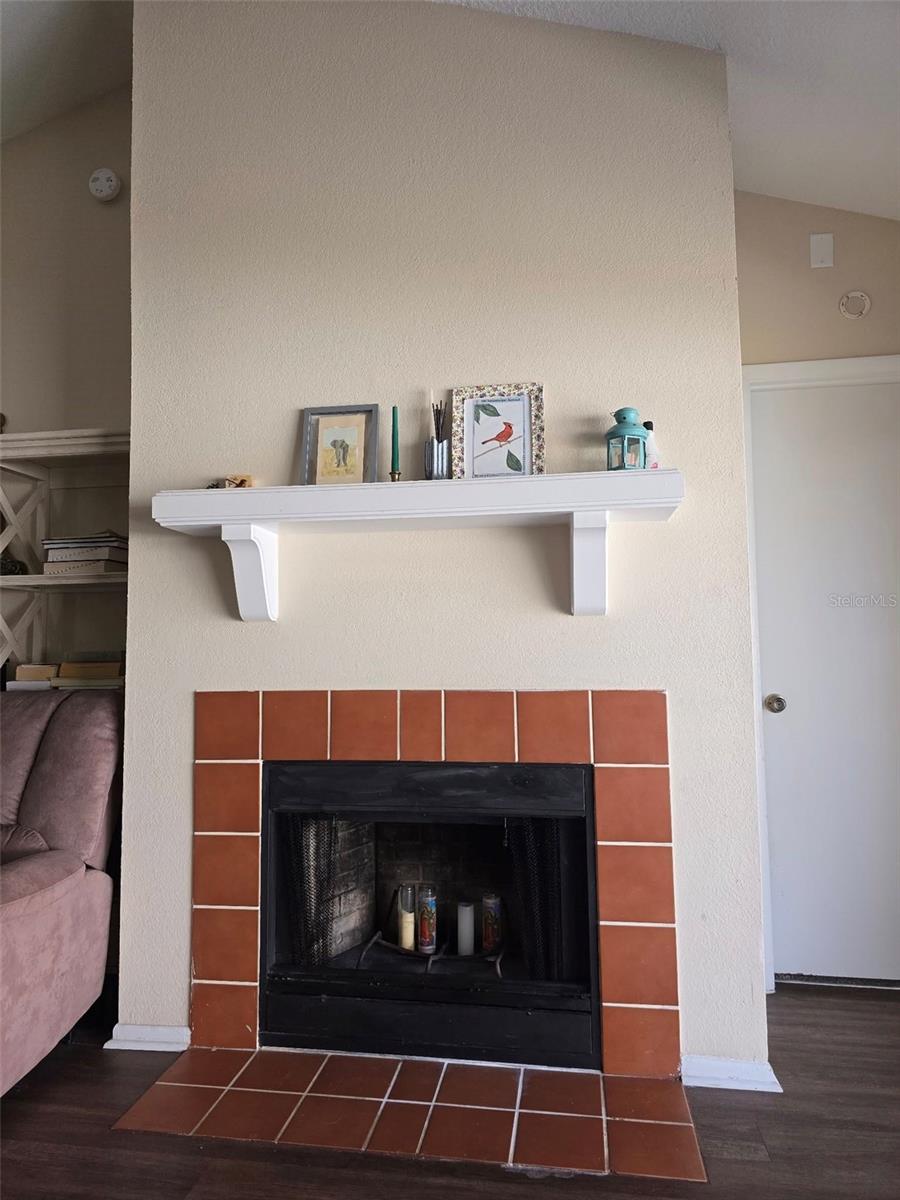 Image 22 of 25 For 1044 Beckstrom Drive