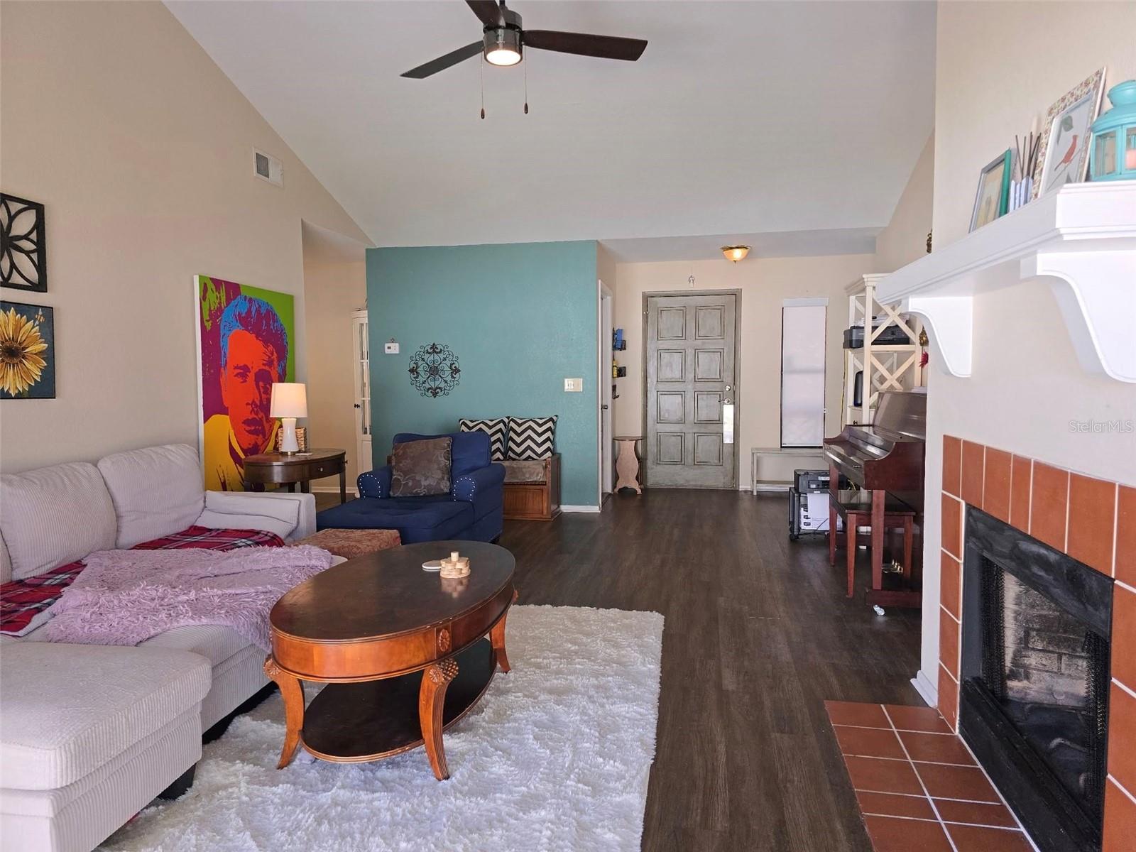 Image 5 of 25 For 1044 Beckstrom Drive