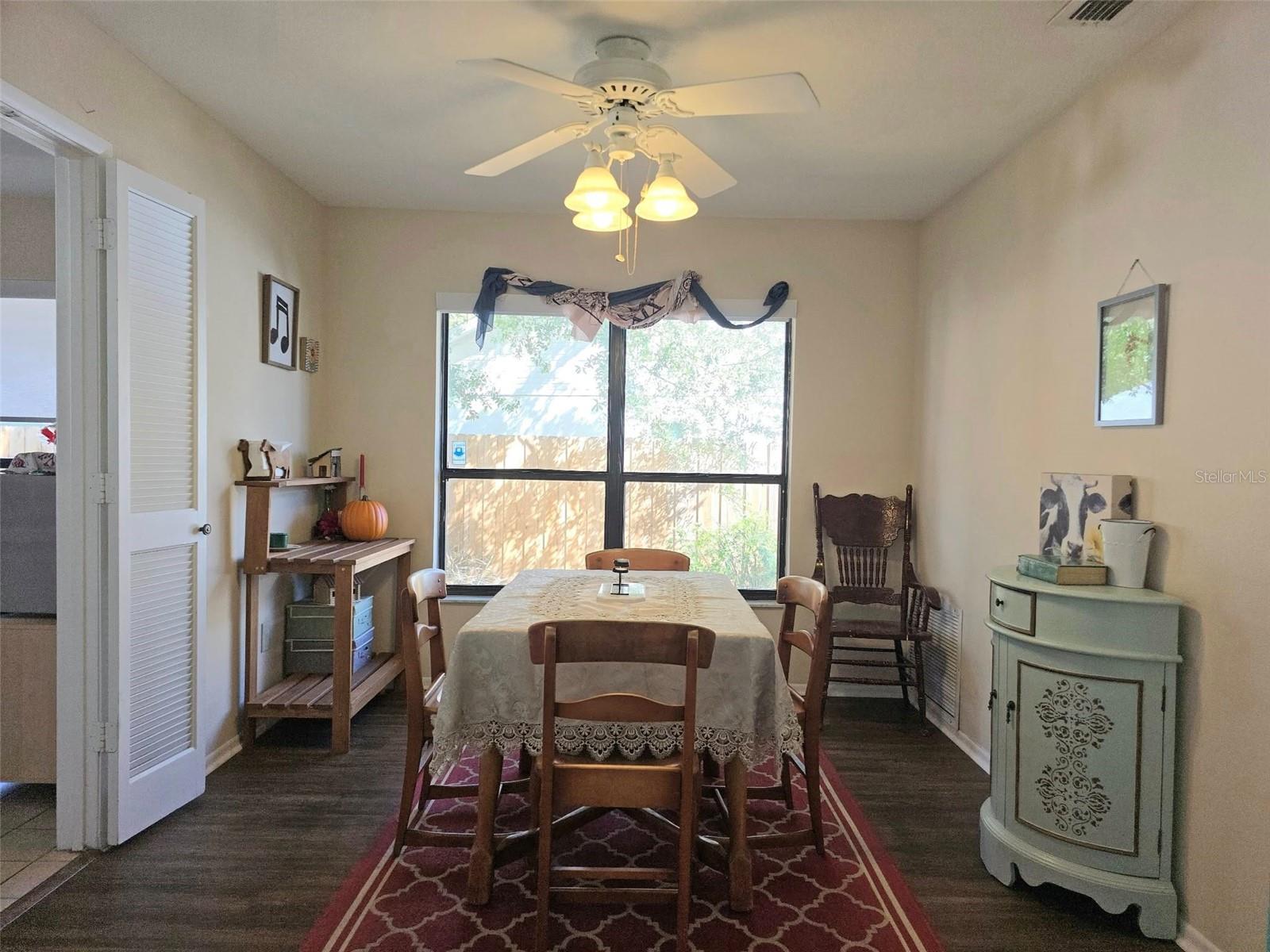 Image 6 of 25 For 1044 Beckstrom Drive