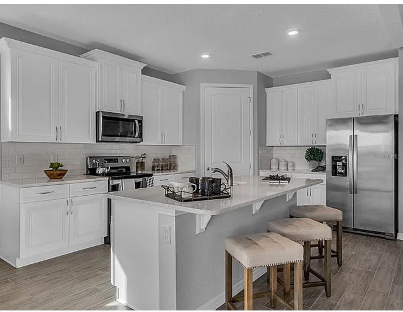 Image 3 of 12 For 1424 Hopedale Place