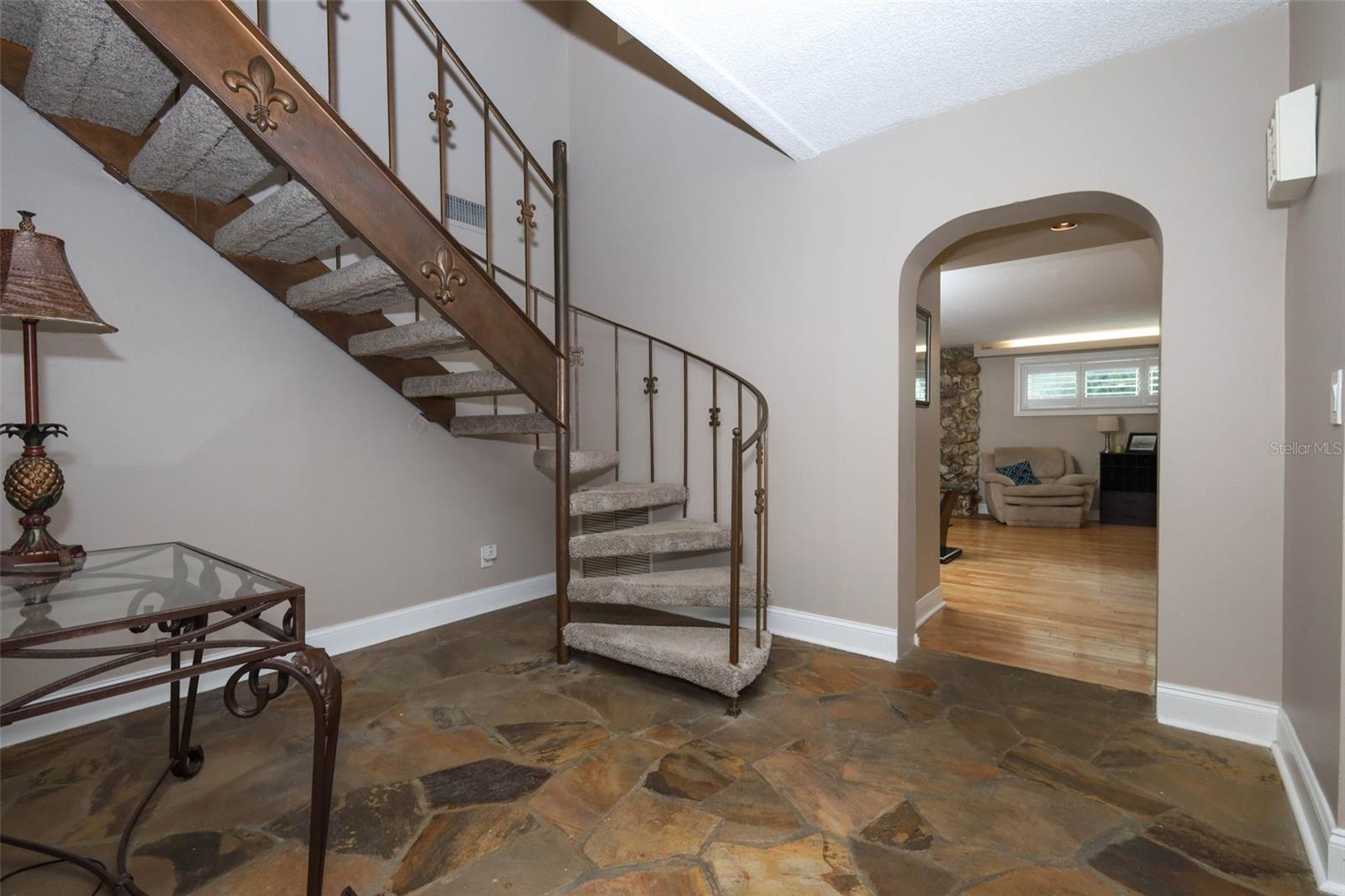 Image 35 of 97 For 301 Quay Assisi