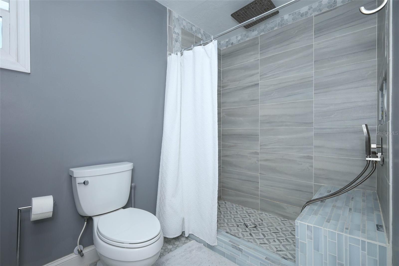 Image 47 of 97 For 301 Quay Assisi