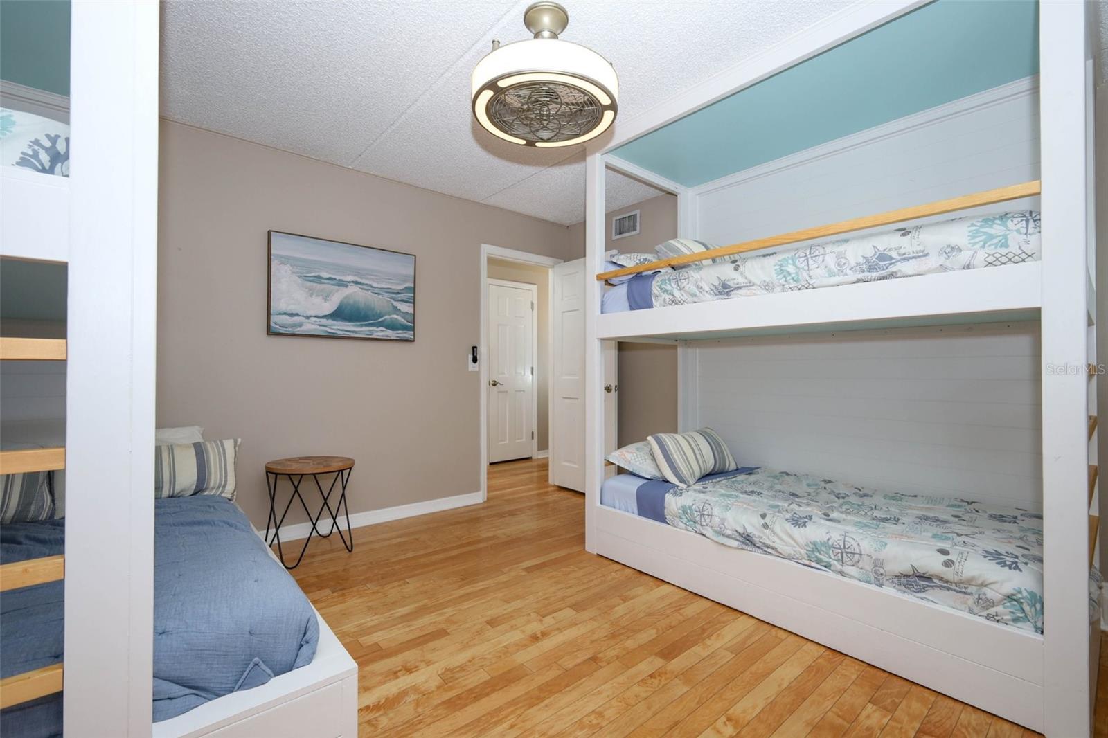 Image 51 of 97 For 301 Quay Assisi