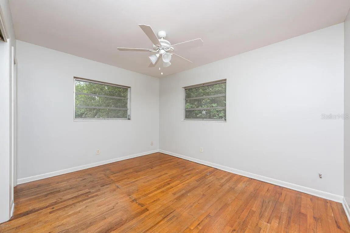 Image 13 of 39 For 921 17th Avenue