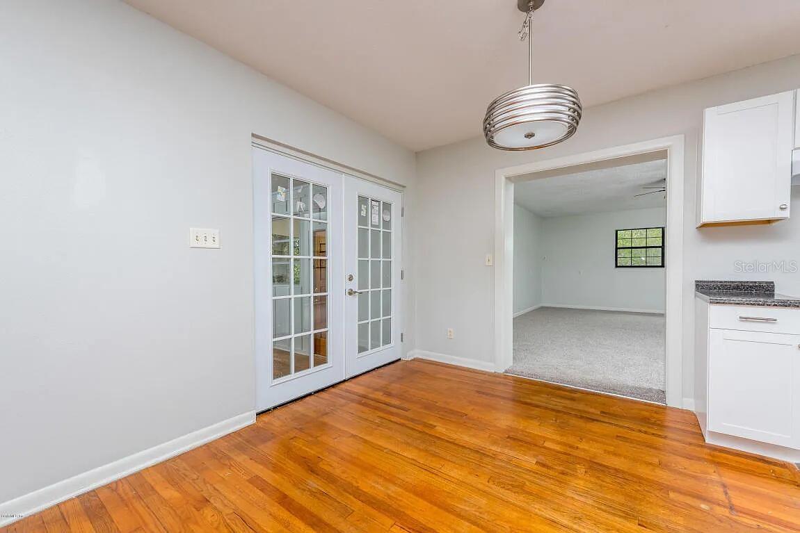 Image 15 of 39 For 921 17th Avenue