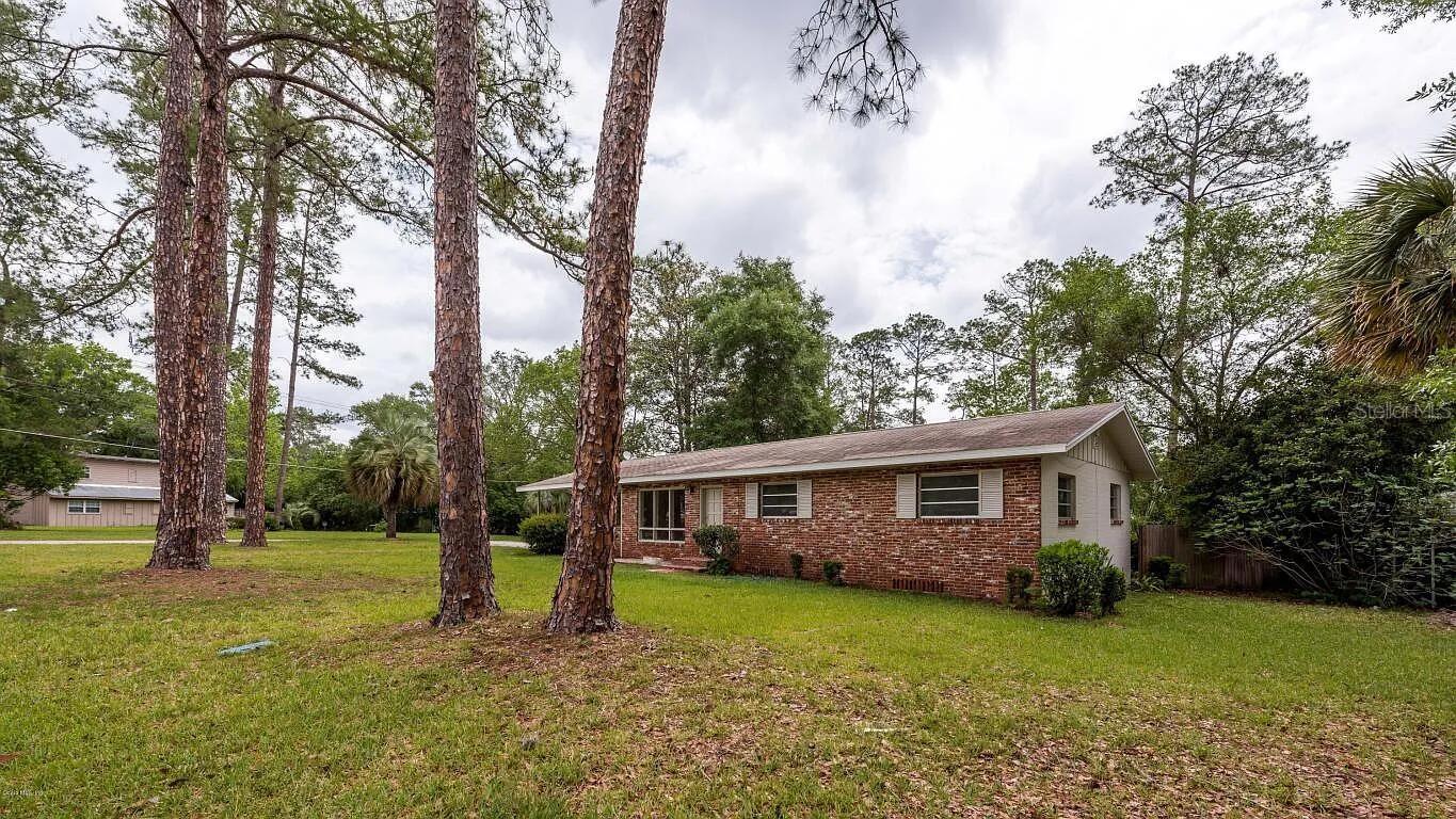 Image 18 of 39 For 921 17th Avenue