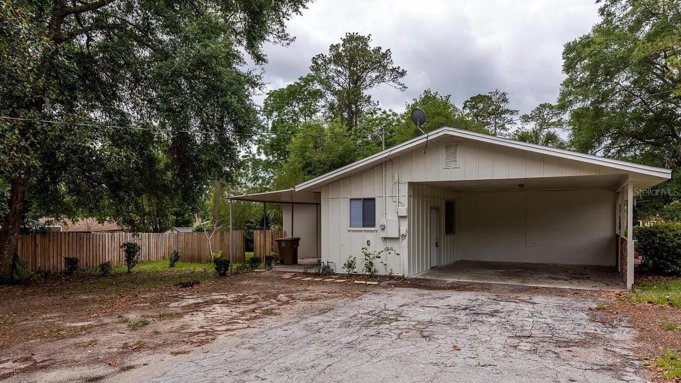 Image 21 of 39 For 921 17th Avenue