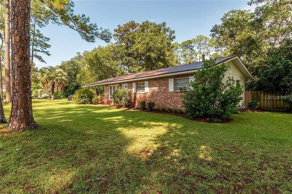 Image 27 of 39 For 921 17th Avenue