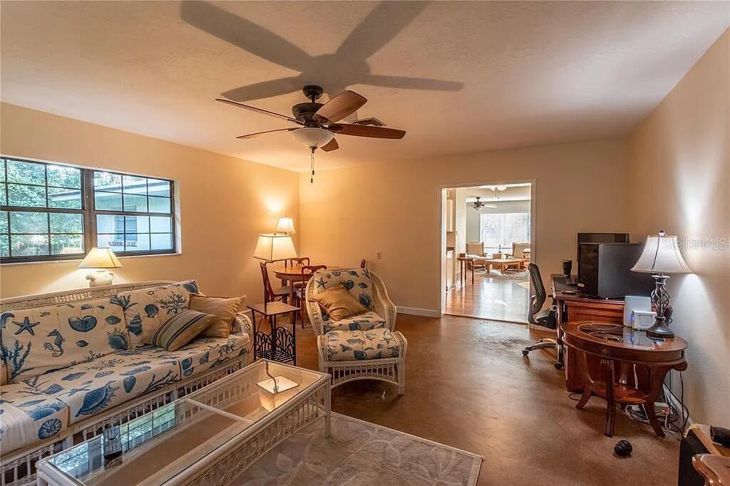 Image 37 of 39 For 921 17th Avenue