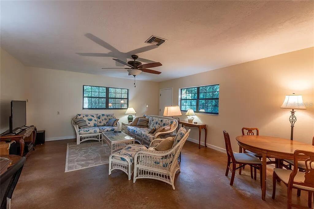 Image 38 of 39 For 921 17th Avenue