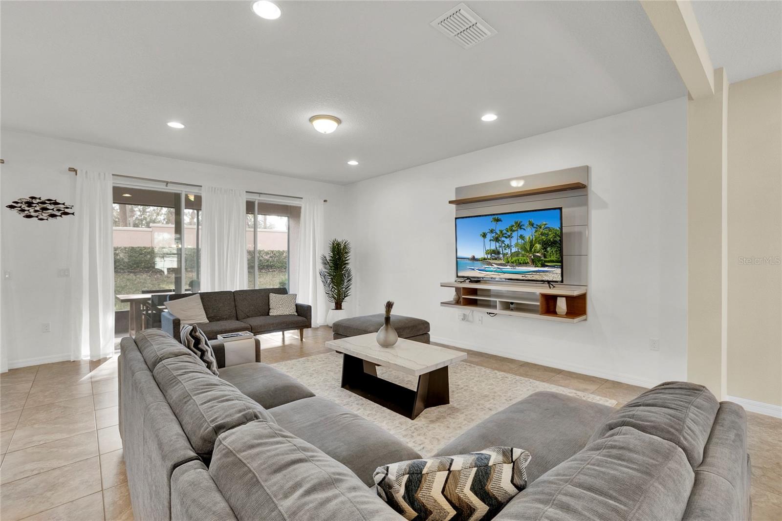 Image 3 of 19 For 1441 El Conte Drive