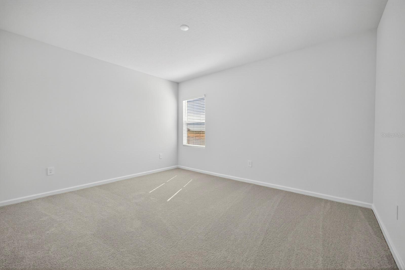 Image 19 of 44 For 3084 Armstrong Avenue