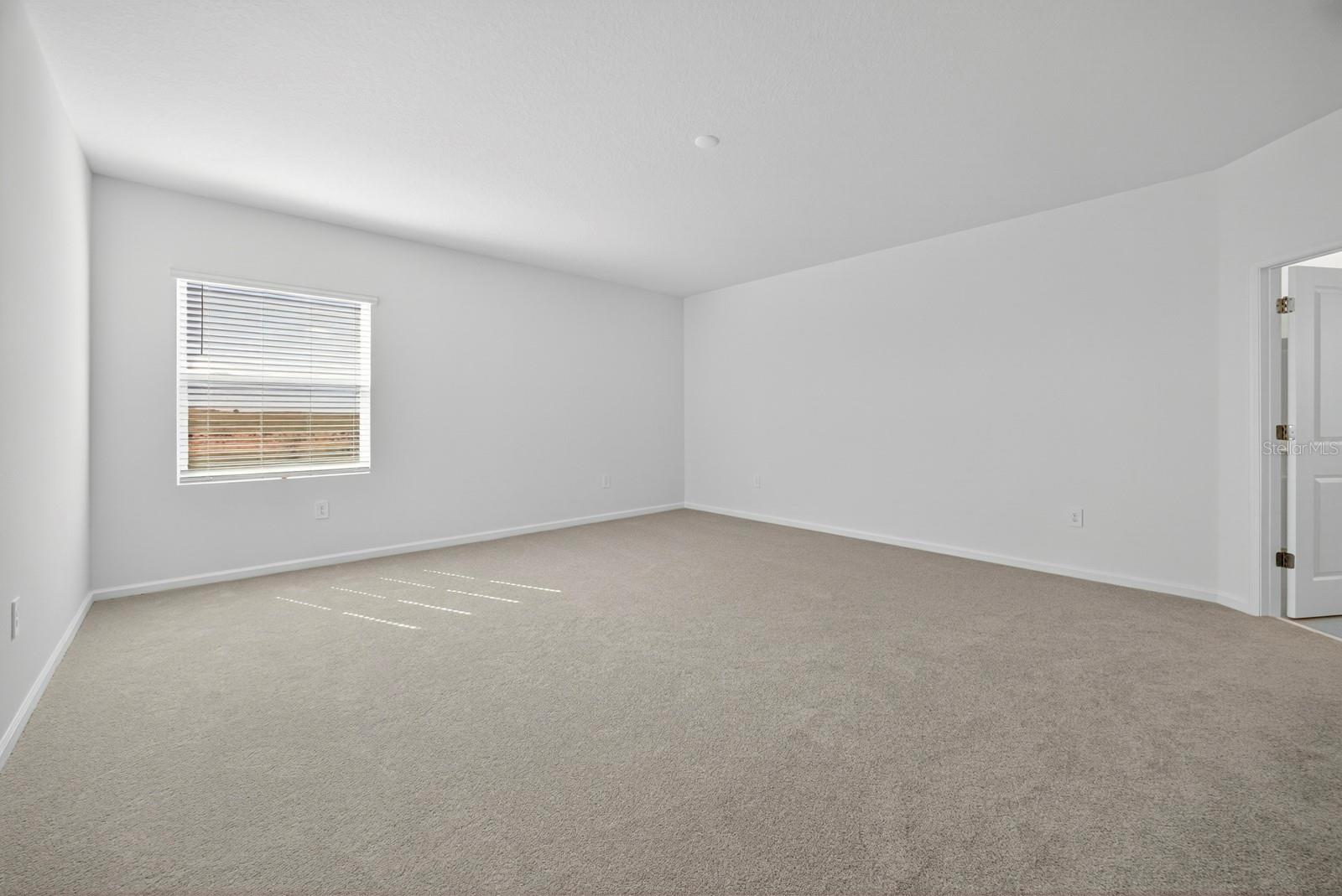 Image 21 of 44 For 3084 Armstrong Avenue