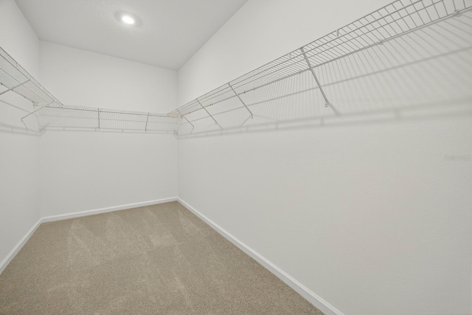 Image 26 of 44 For 3084 Armstrong Avenue